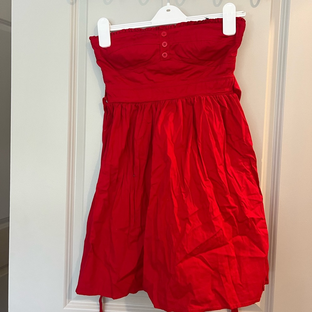 Red strapless dress